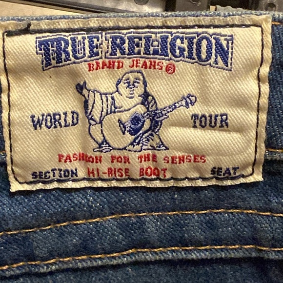 True Religion 'Hi-Rise Boot' Flare Jeans in Light Blue Denim (24W x 33L) - Picture 9 of 9